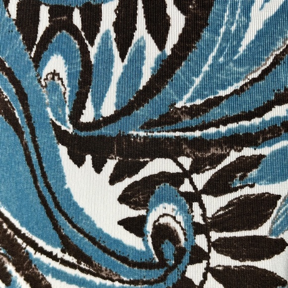 Easywear by Chicos womans stretchy short sleeve pullover top blue leaf print 16 - Picture 5 of 9